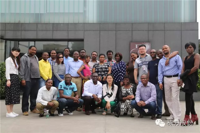 “對中國美妝產(chǎn)品的信心來自棟方！”——中山大學IMPA國際代表團蒞臨棟方股份參觀研討